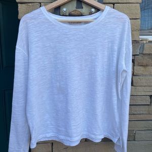 Athleta casual long sleeve T-shirt. Great basic layer